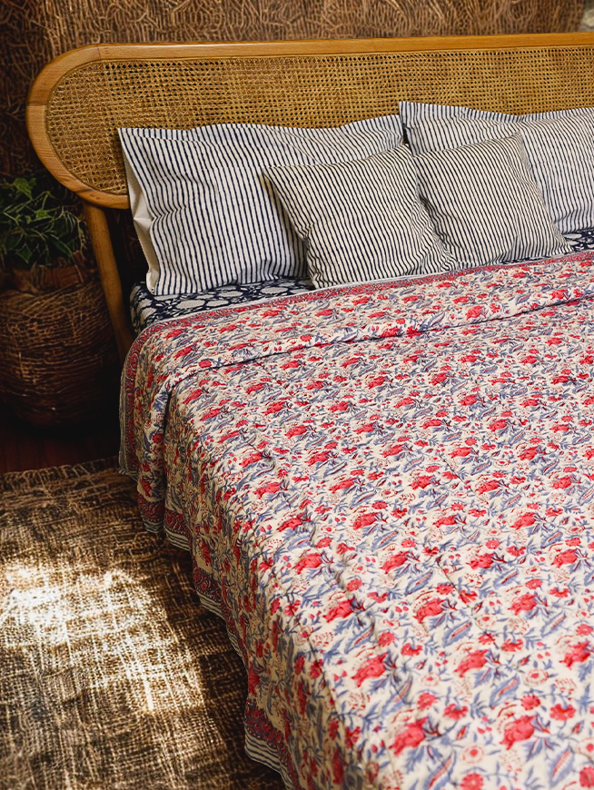 Gulabi Neel Garden Quilt