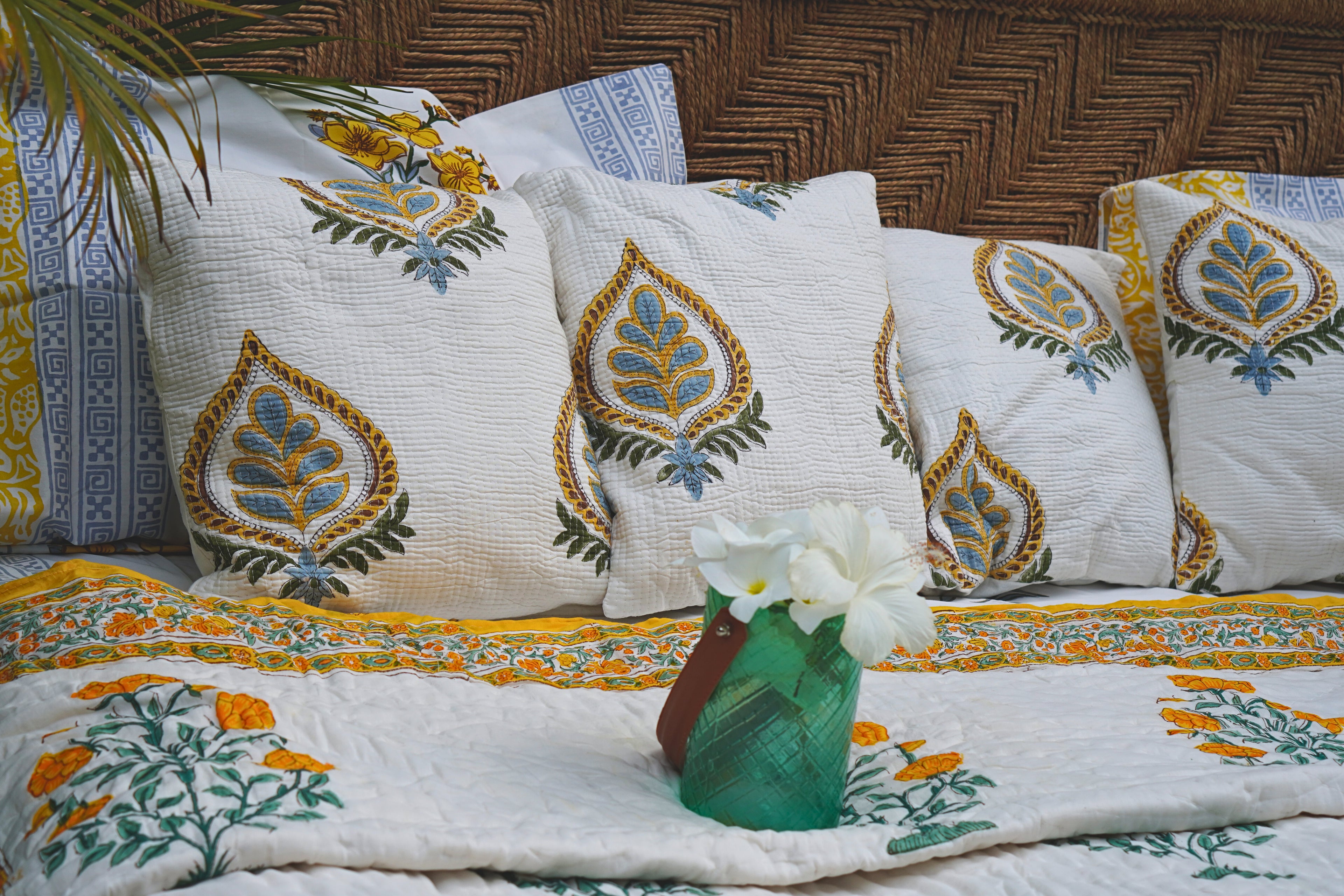 Zafran Phool quilted Cushion Cover