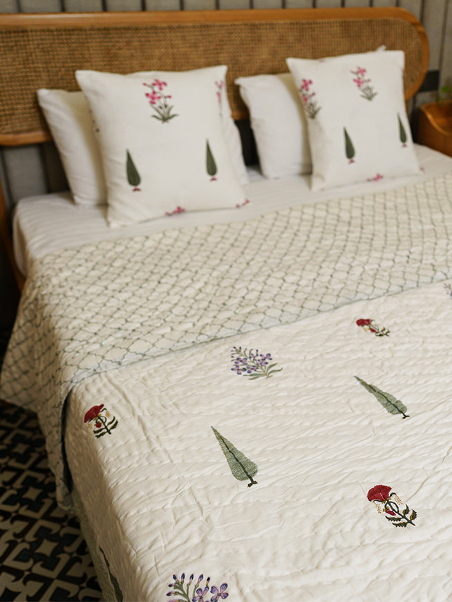 Cypress Courtyard Calm Quilt