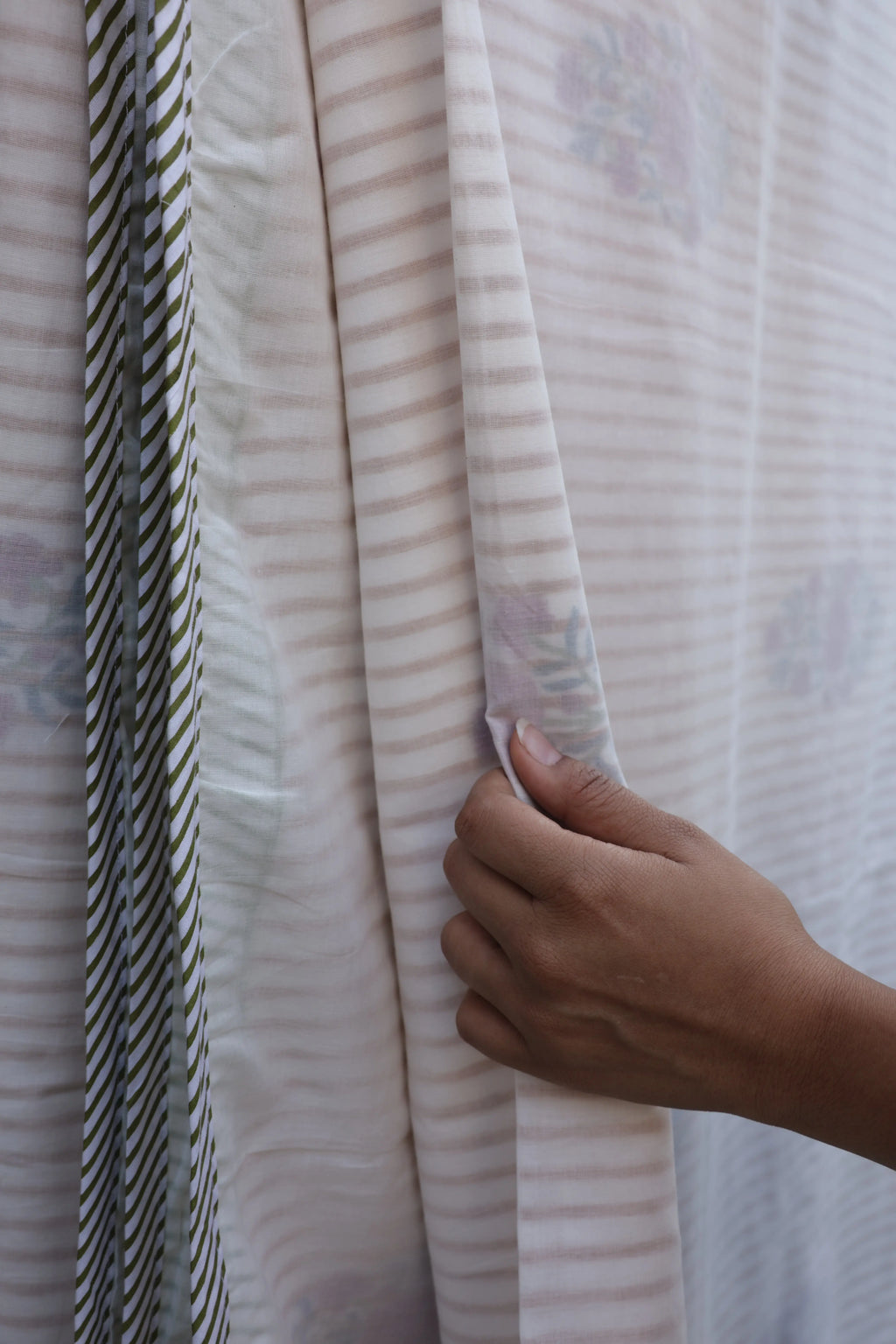 Gul Dhari 3 Layer Mulmul Dohar