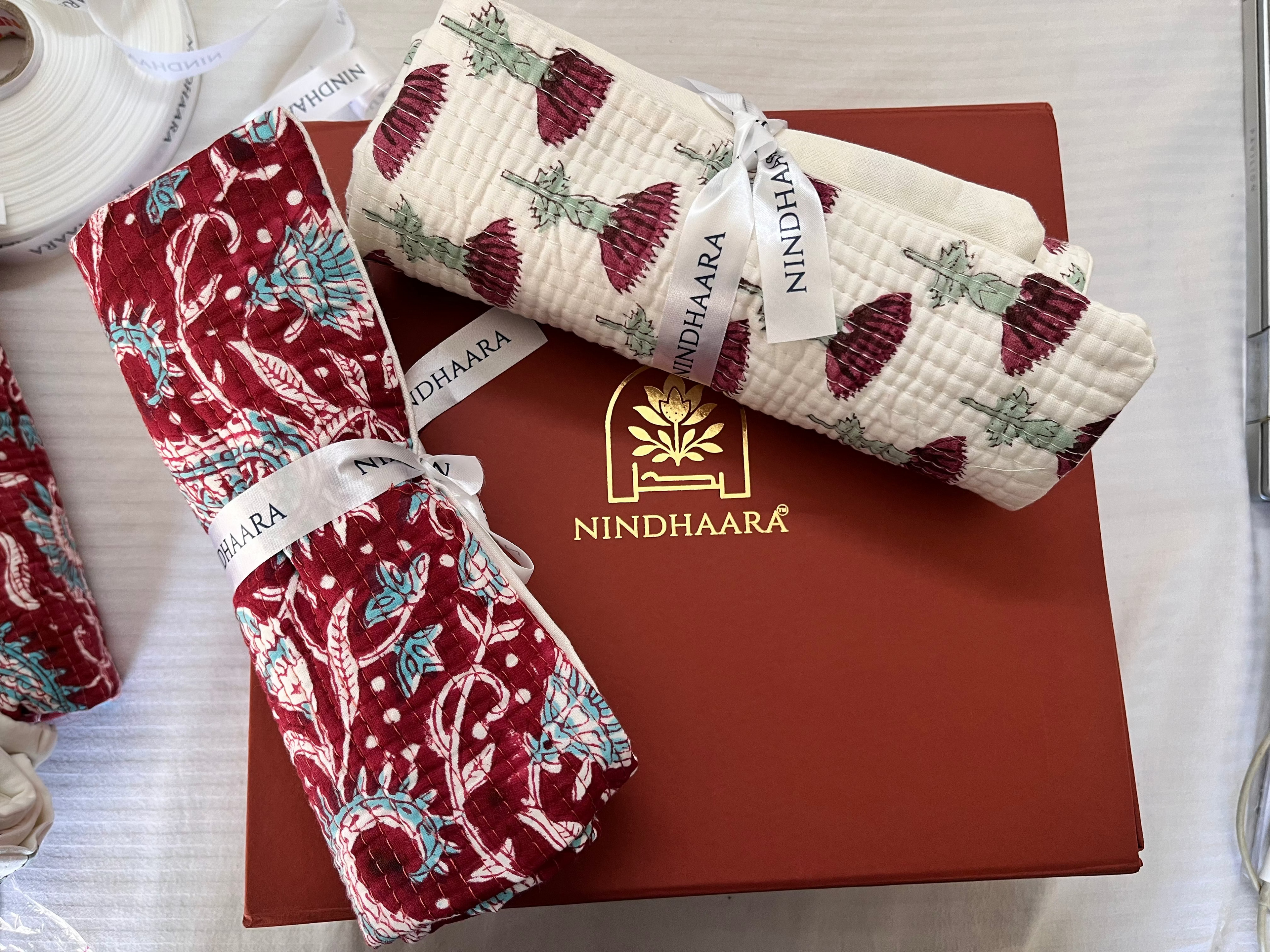 Nindhaara Signature Collapsible gifting box