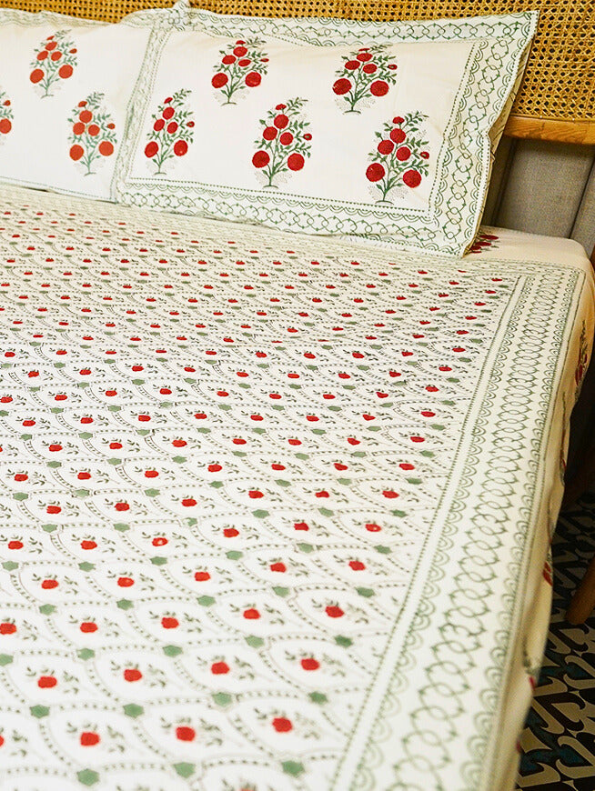 Bagh-e-Ruby calm Bedsheet
