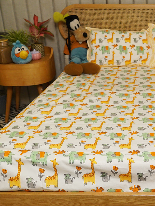 Jungle Jungle Baat Bedsheet